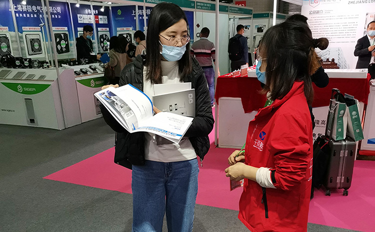 細(xì)水霧介紹中.jpg 細(xì)水霧介紹中.jpg