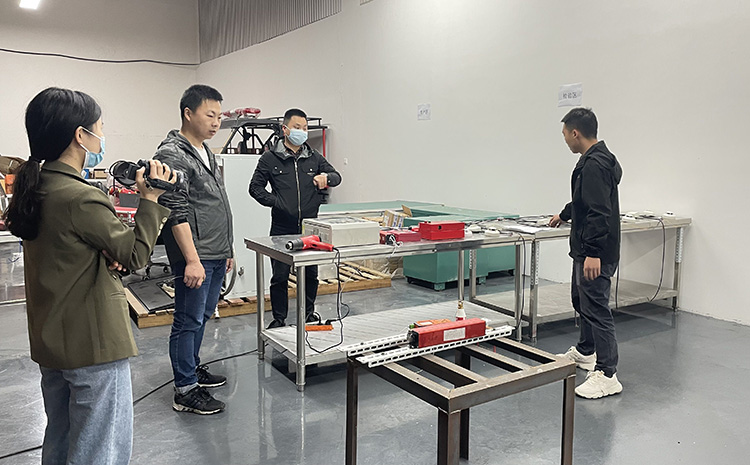 自動滅火裝置.jpg 自動滅火裝置.jpg